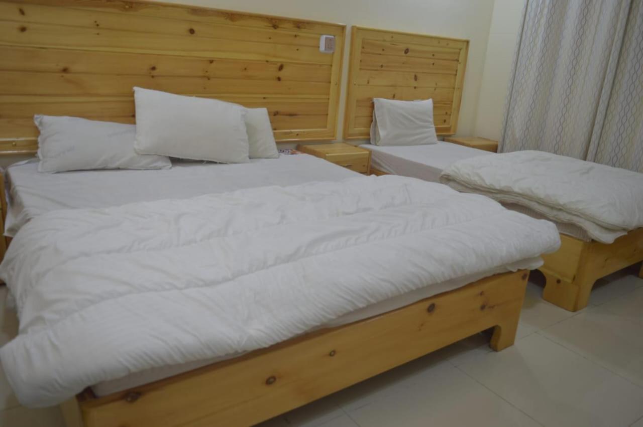F R Darya E Swat Hotel Saidu Sharif ห้อง รูปภาพ